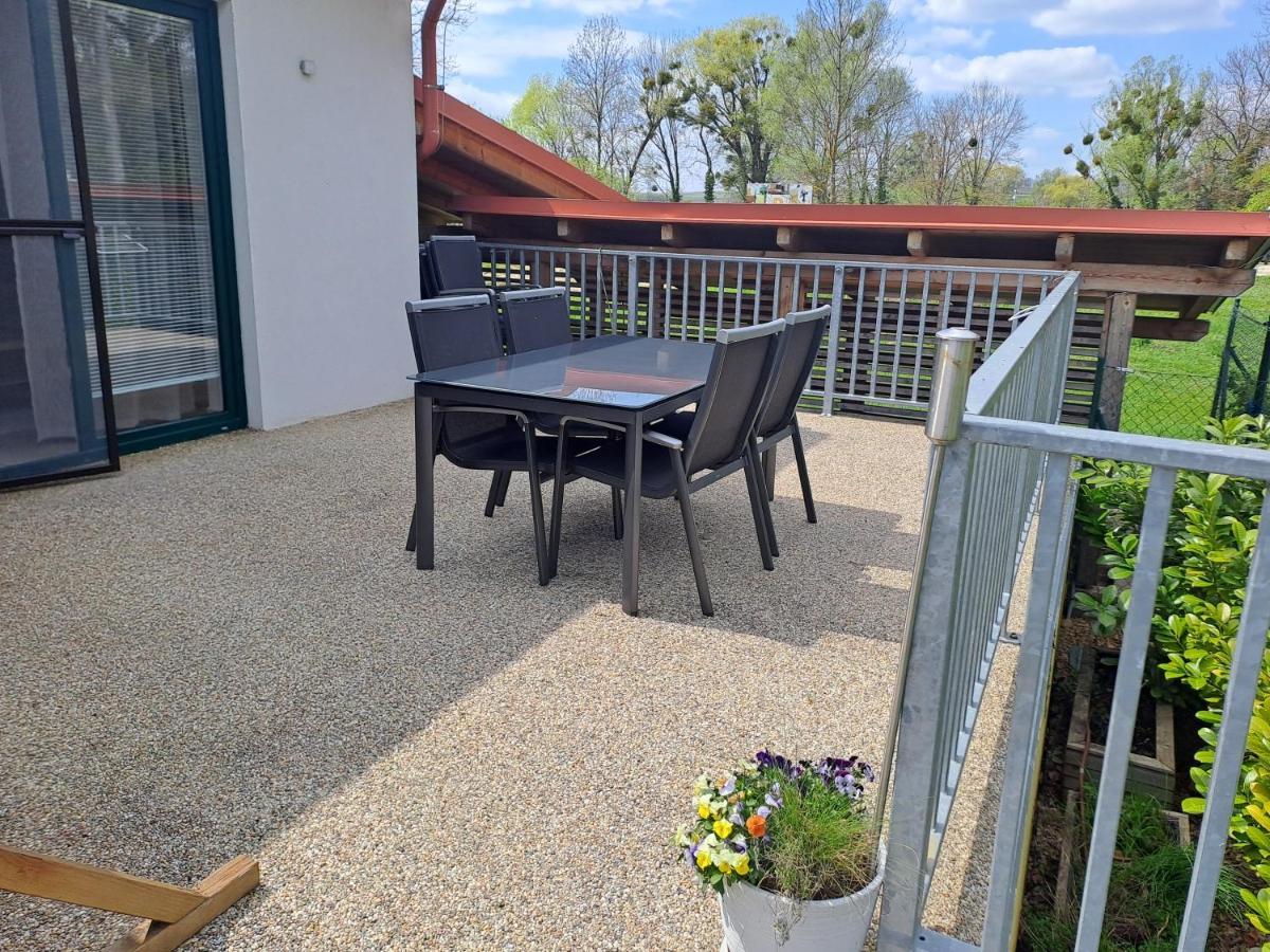 Apartmany U Zamecku Hlohovec Exterior photo