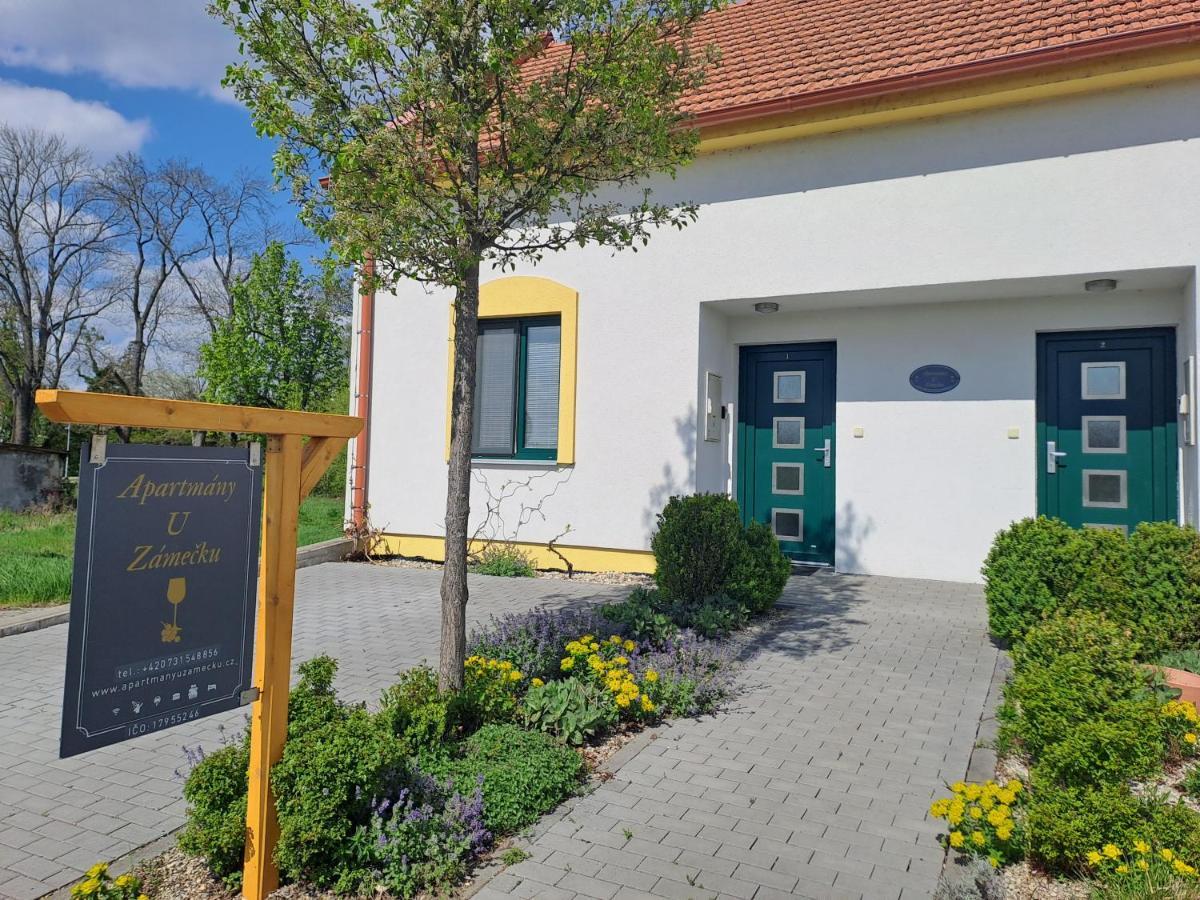 Apartmany U Zamecku Hlohovec Exterior photo
